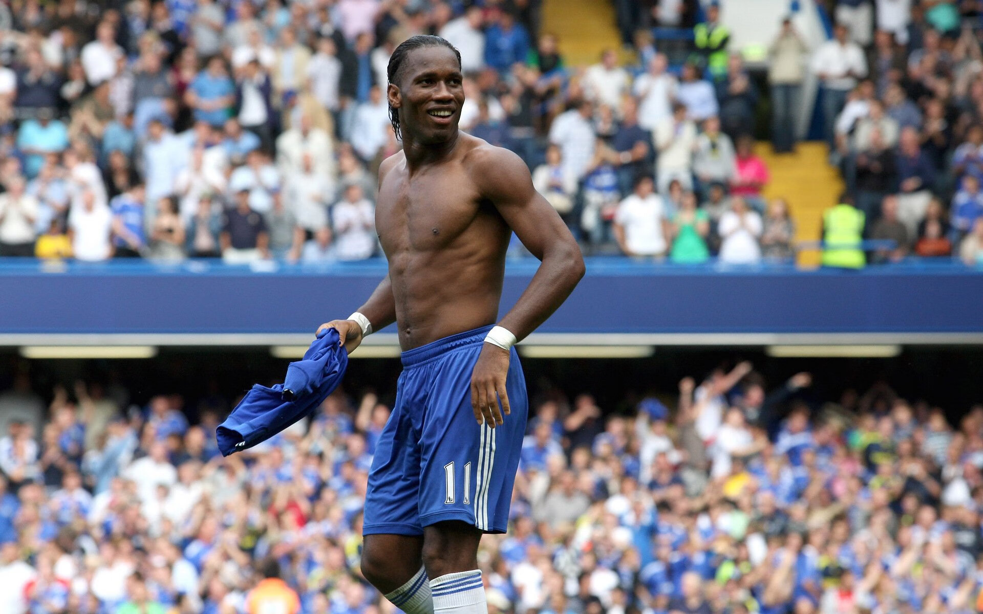 欧冠淘汰赛之夜，迪亚斯进攻端无人可挡